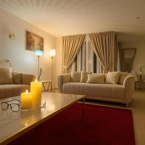 OneLuxStay near Antwerp Central, hotel en Amberes
