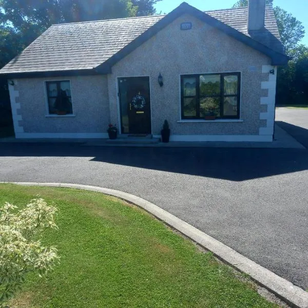 Home in Oulart, Wexford, hotel v destinaci Oulart