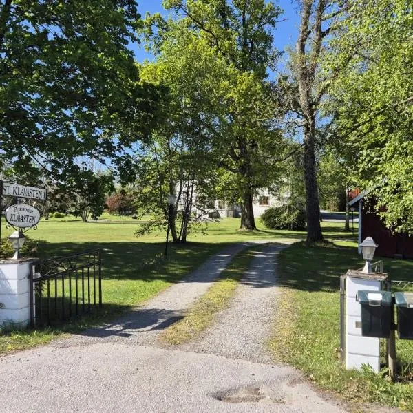 Pensionat Klåvasten, hotel v destinaci Skövde