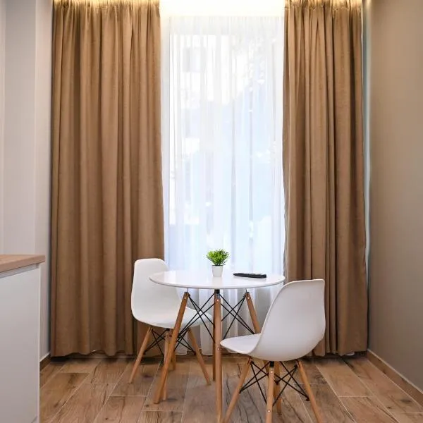 Swiss Lux apartments, hotel v destinaci Durrës