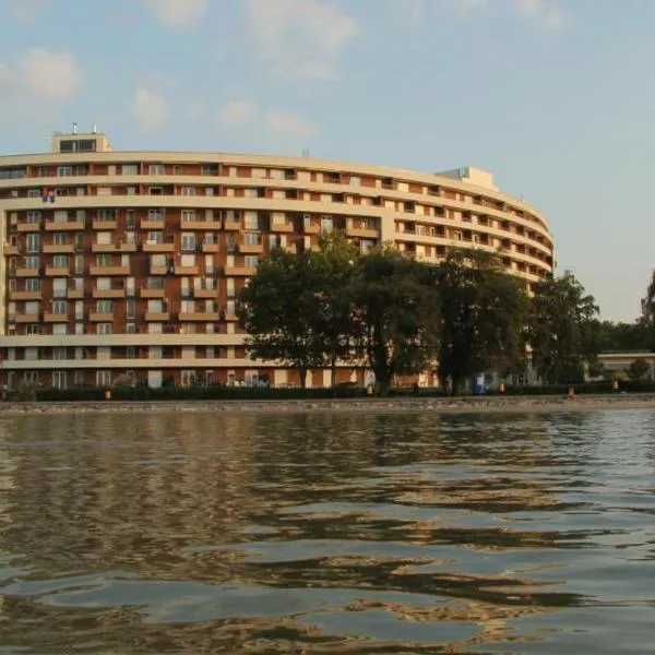 Club 218 Balaton Apartman, hotel v Siofoku