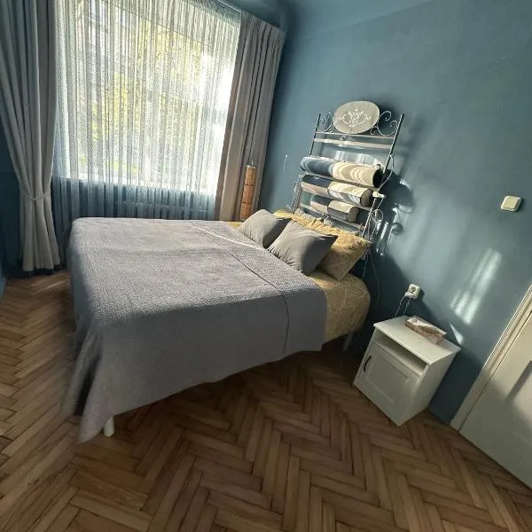 Cozy Apartment- Self Check- In، فندق في ريغا