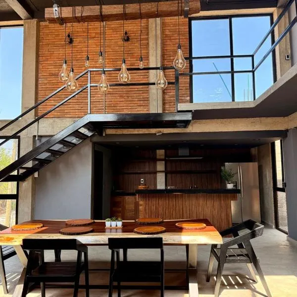 Modern loft with AC Close to downtown Huatulco, hotel in Santa Maria Huatulco