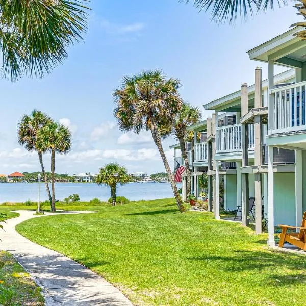 Sea La Vie Condo Pensacola Beach Access!, hotel in Pensacola Beach