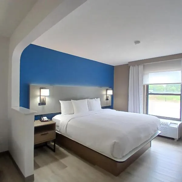 Comfort Inn near Downtown & Blue Ridge PKWY, hotel v destinaci Marion