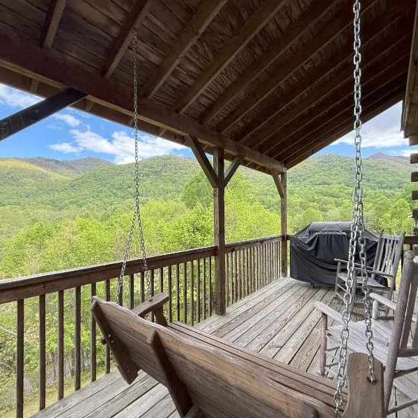 Sleepy Bear Cabin-Watch the Sunset, Dogs welcome with Pet Rate, hotel u gradu Magi Veli