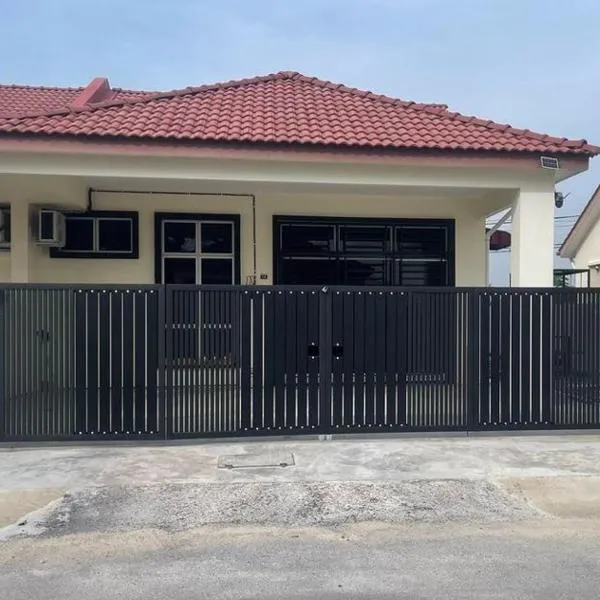 Dedaun Homestay Perlis, hotel in Kangar