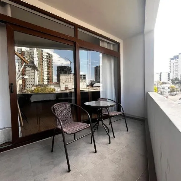 OAK 3B Loft Ejecutivo con Balcón, hotel in Estación Pamplona