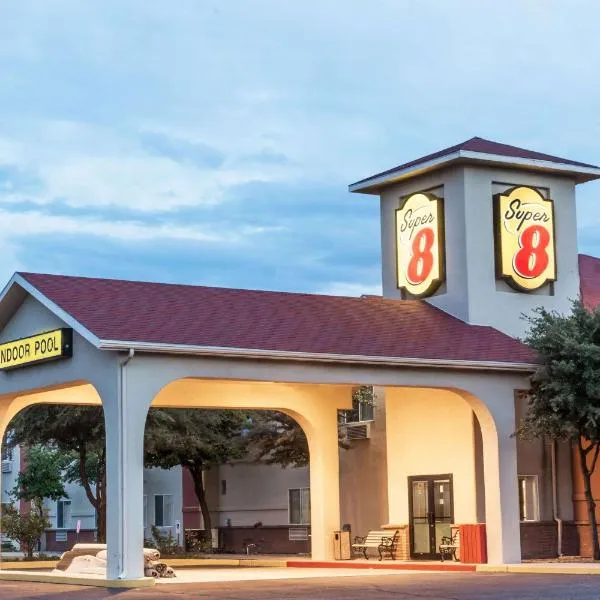 Super 8 by Wyndham Willcox, hotel v destinaci Willcox