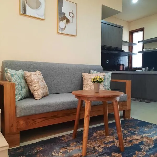 Bali Oma Living - Spacious 3BR Family Home Near Sanur, hotell Denpasaris