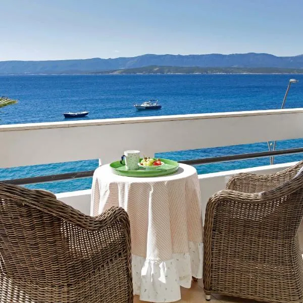 Amazing Waterfront Apartments, hotel u Bolu