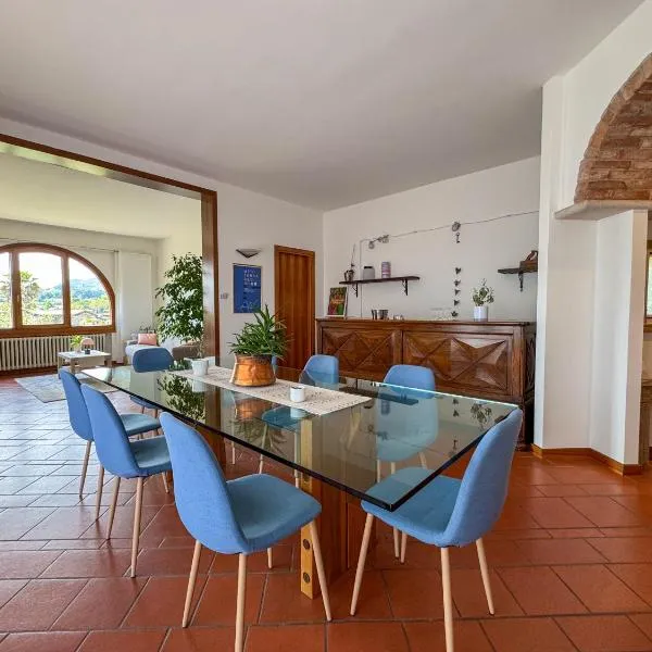 Casa Terra Holiday, hotel in Padenghe sul Garda
