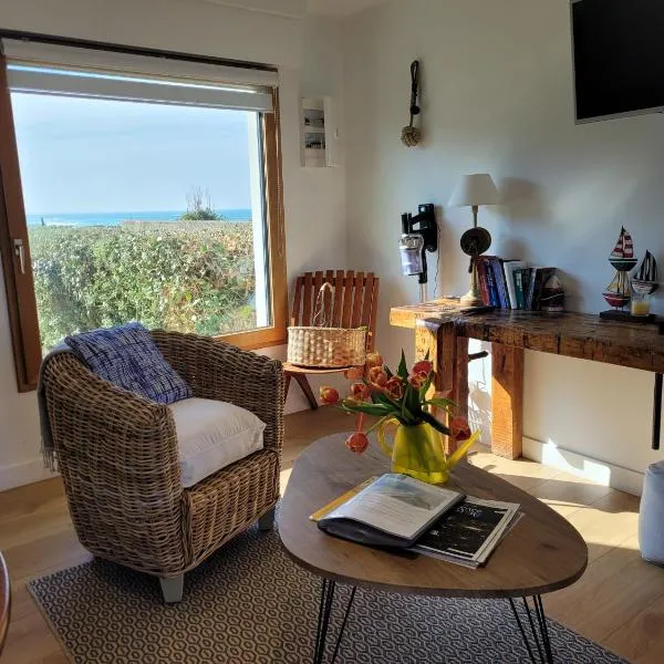 Tipoz'Immo - Le Cocon accès direct plage - chambre vue mer - animaux bienvenus - wifi inclus - linge inclus et lits faits - proche des commerces et des attractions touristiques, hotel en Pouldreuzic