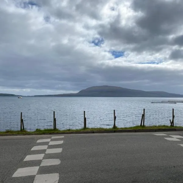 2BR Home with Sea Views and Parking - Tórshavn, hotel a Tórshavn