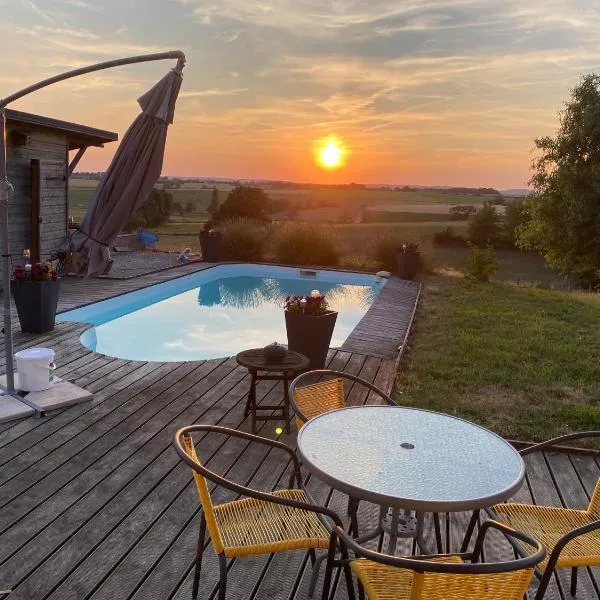 La Maison de Jeanne, hotel v destinaci Châteney