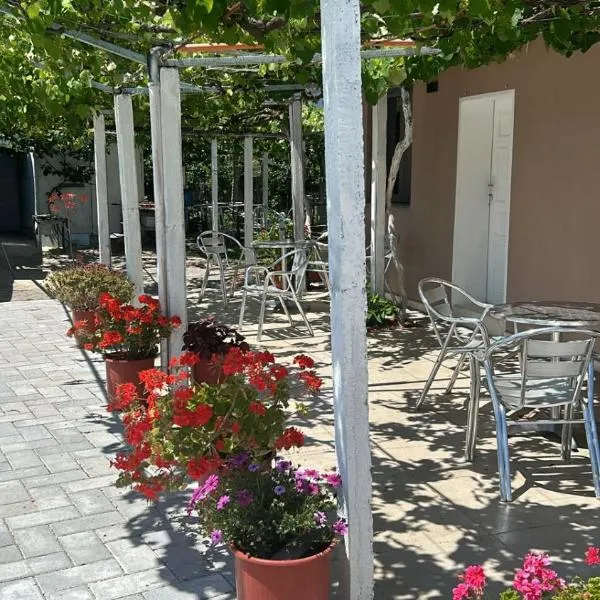 Dhoma Pushimi Tale Beach, hotel v destinaci Lezhë