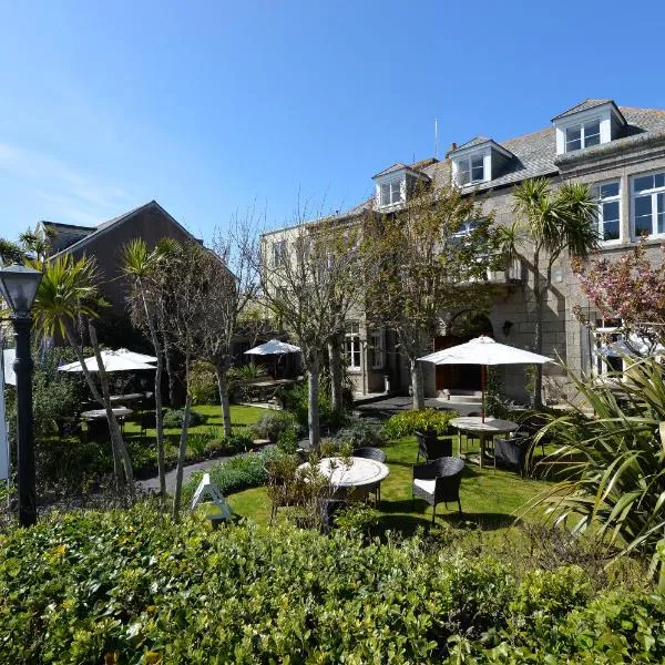 St Marys Hall Hotel、Hugh Townのホテル