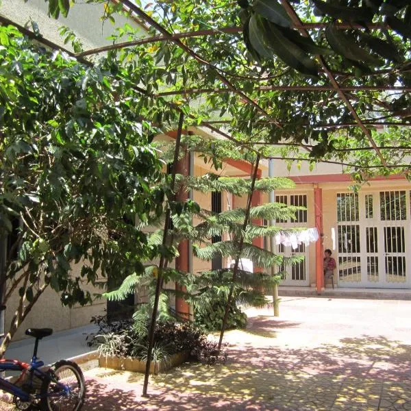 Viesnīca Manuhie Backpackers Lodge pilsētā Bahirdara