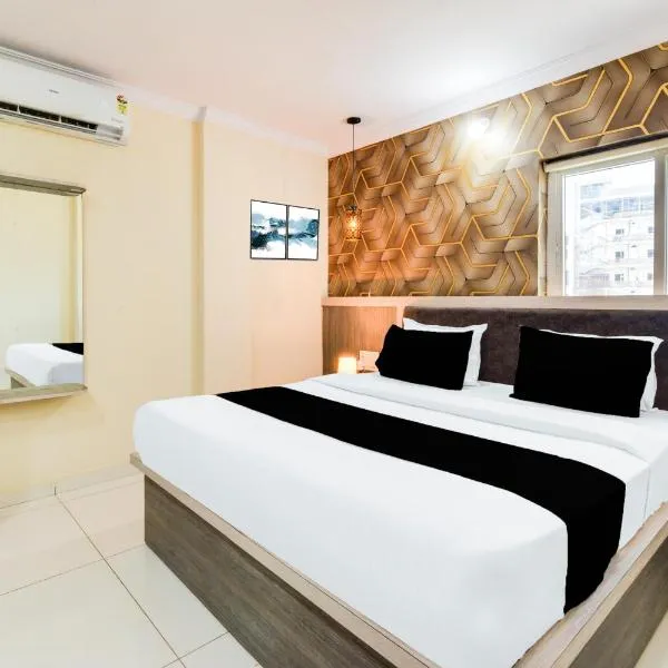 Super Townhouse Shamshabad Paradise Formerly Blue Petals Hotel, hotel v destinaci Shamshabad