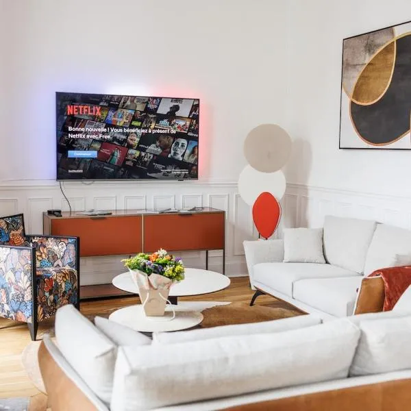 LE PALAIS DE LEO Luxury Apt Epernay Hyper center 4P Balcony AC, Hotel in Épernay