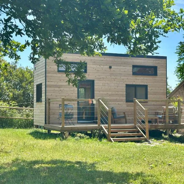 tiny house des 4 vents – hotel w mieście Manou