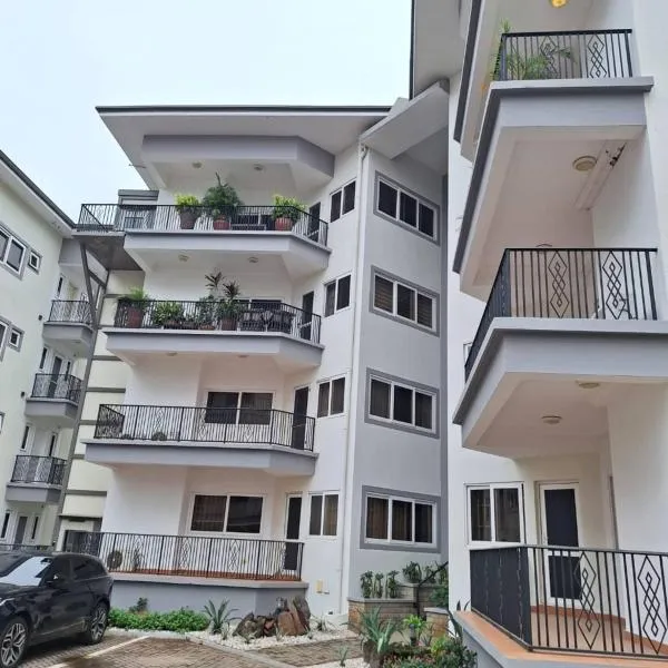 Sleek 2BRM at Ridge, Accra: Accra'da bir otel