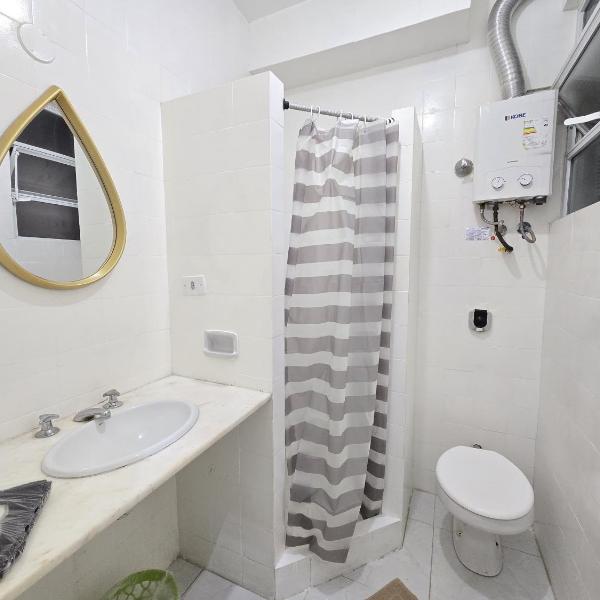 Qto e Sala, Smart TV, Wi-Fi, Ar-Cond, Praia de Copacabana - Foto 3