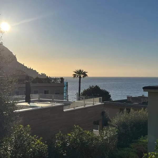Petite Villa Eze Bord de Mer, hotel in Éze