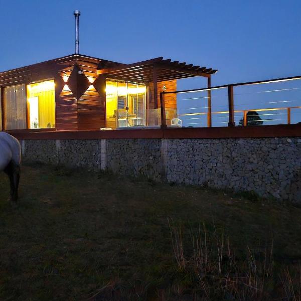 Refúgio Serra Lebre: Cabana Luxo Panorâmica em 6 Hectares de Araucárias