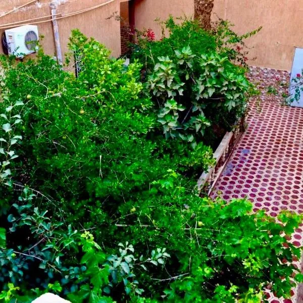 Sunny City Villa with a Garden, hotel a Erfoud
