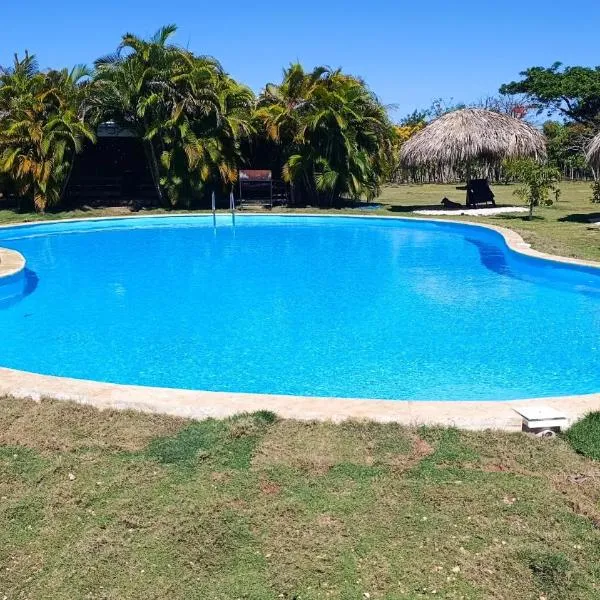 Eco Lodges & Camping Cooper Ranch Macao Beach Punta Cana, hotel v destinaci Punta Cana