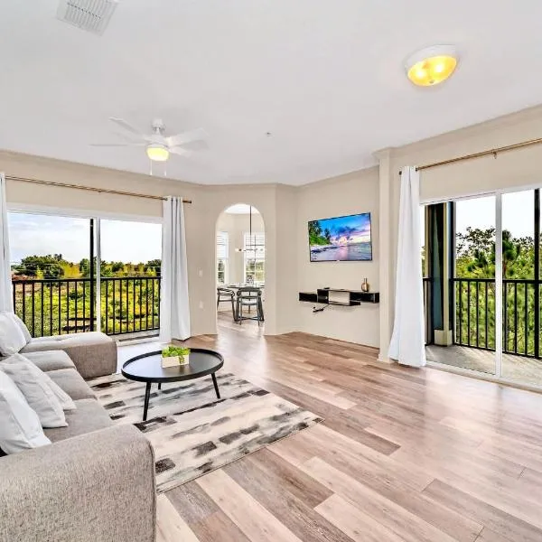 Condo w Pool, Games Room - Pet Friendly, hotel in Orlando