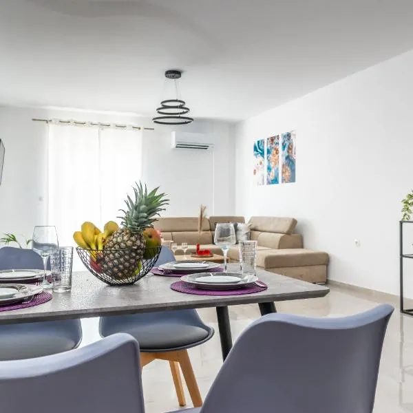 Katerina family Apartment โรงแรมในอาร์คานเยโลส