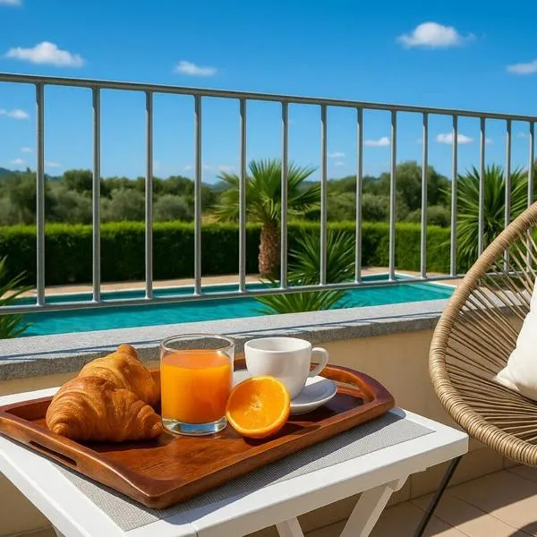 Green Villetta with a pool, hotel en Viddalba