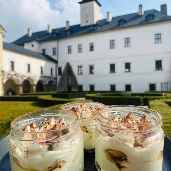 Hotel Zámek Letohrad, hotel v Letohradě