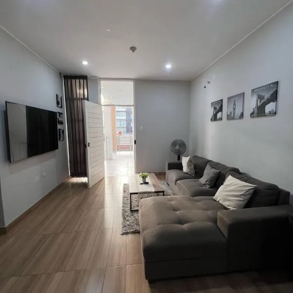 Apartamento Miraflores country club, hotel v destinaci Piura