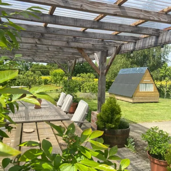 The Orchard Hideaway, hotel in Whitchurch