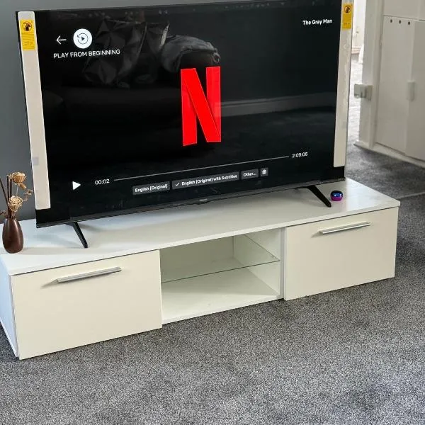 Spacious Room in Manchester, ξενοδοχείο σε Middleton