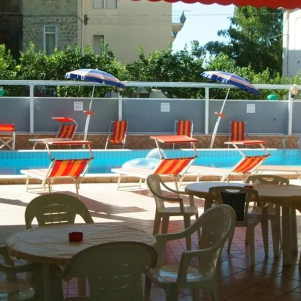Hotel Aurora, Hotel in Scauri