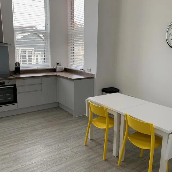 6 Bed - Kings Cross By Pureserviced, hotel v destinaci Plymouth