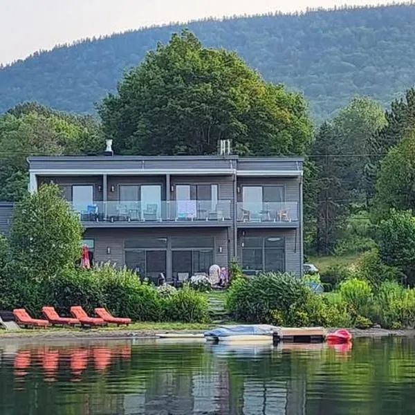 L'étoile du lac lyster, hotel v destinaci Coaticook