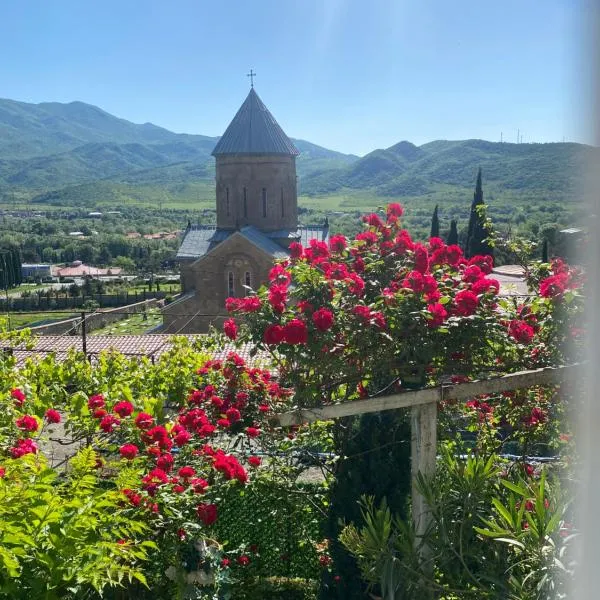 garden and panorama, hótel í Mtskheta