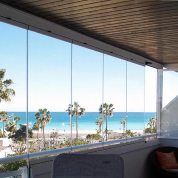 FINALBIR MIMAR- Vistas al mar-Sea view- parking、アルビールのホテル