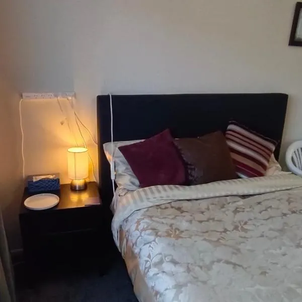 Charisma Homestay, מלון באינברקרגיל