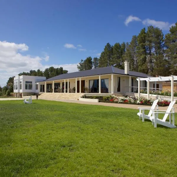 Riversdale Estate Cottages, hotel en Seven Mile Beach