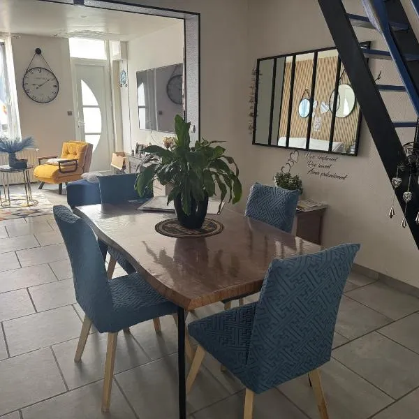 Maison idéalement située à Boulogne sur mer, Gite La Vie Est Belle, hotel in Boulogne-sur-Mer