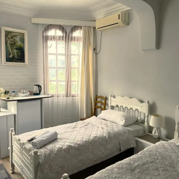 Sweet Home at Ninoshvili 3, hotel v destinaci Batumi