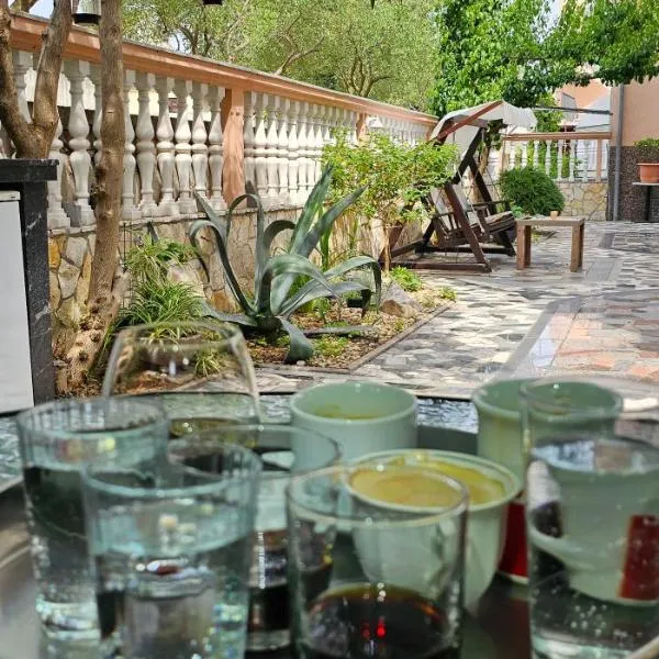 Apartmani Jelena, hotel v destinaci Biograd na Moru