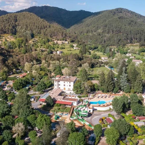 Château de l'Hom, hotel v destinaci LʼEstréchure