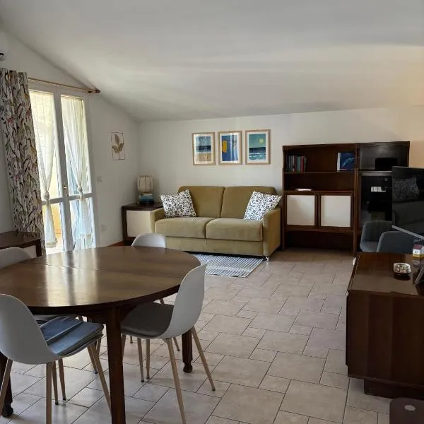 Appartamento Nuvola Bianca 2, hotel v destinaci Cesenatico